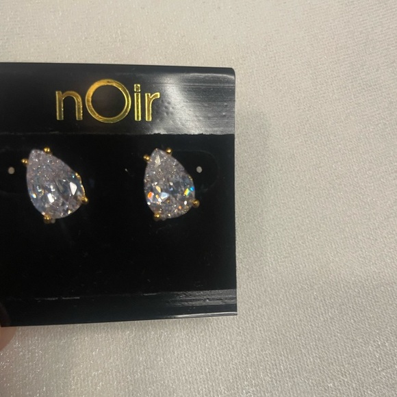 nOir Fashion Jewelry Gold and Silver Teardrop‎ Gold Plated Earrings - Picture 4 of 6